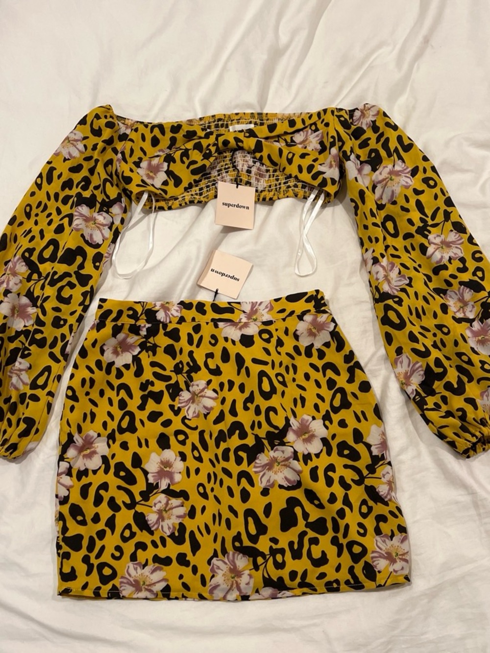 NWT superdown Yellow Leopard set Small